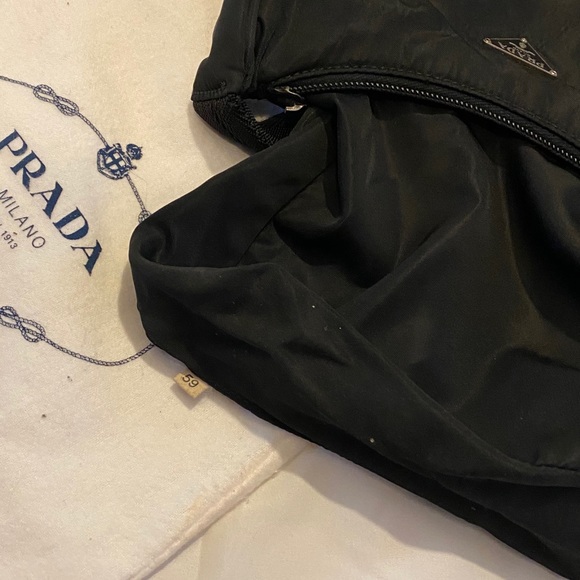 🛍SOLD🛍 PRADA Nylon Bag - Picture 4 of 8